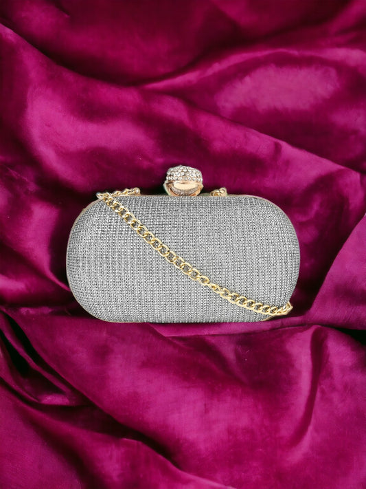 A Vdesi clutch for ladies. 